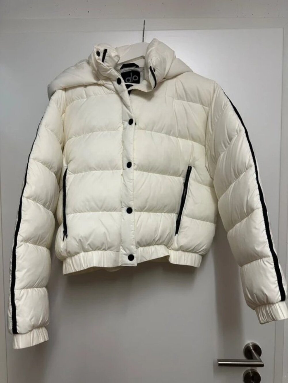 Alo Yoga Aspen Love Cream Puffer Jacket S